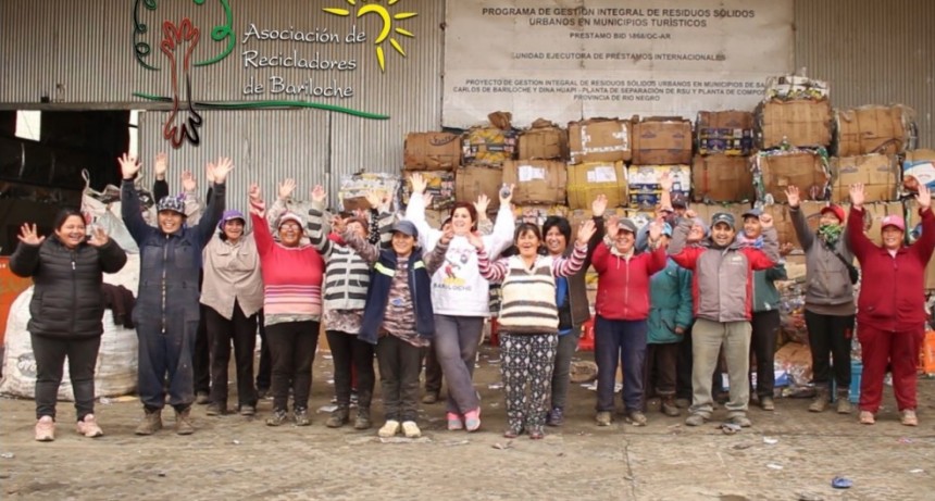 &iexcl;Un veh&iacute;culo para las recicladoras!