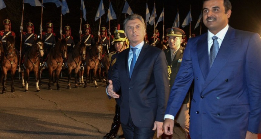 Macri y el Emir de Qatar: f&uacute;tbol/pol&iacute;tica/negocios